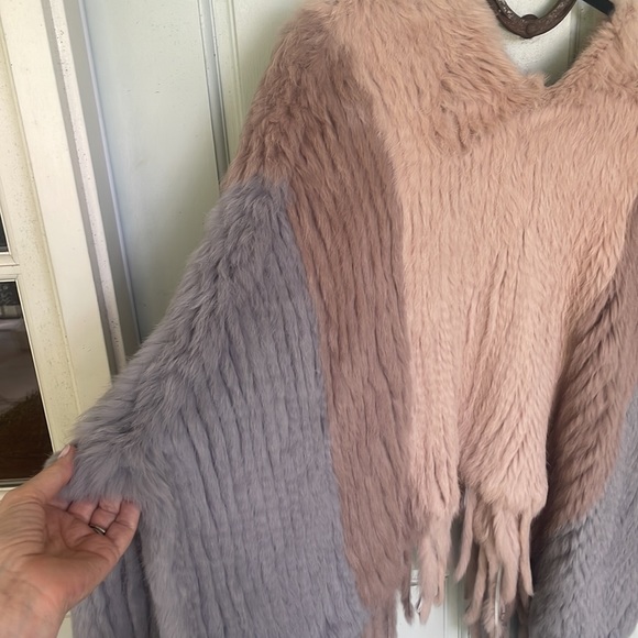 Vintage Genuine Fur handmade shawl/poncho with fringe - Picture 3 of 7